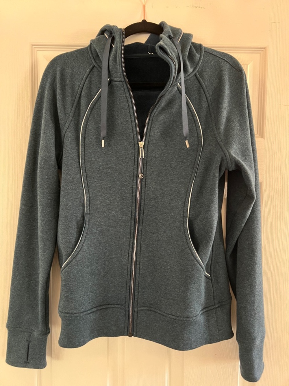 Lululemon Women's Dark Blue Full-Zip Hoodie Jacket